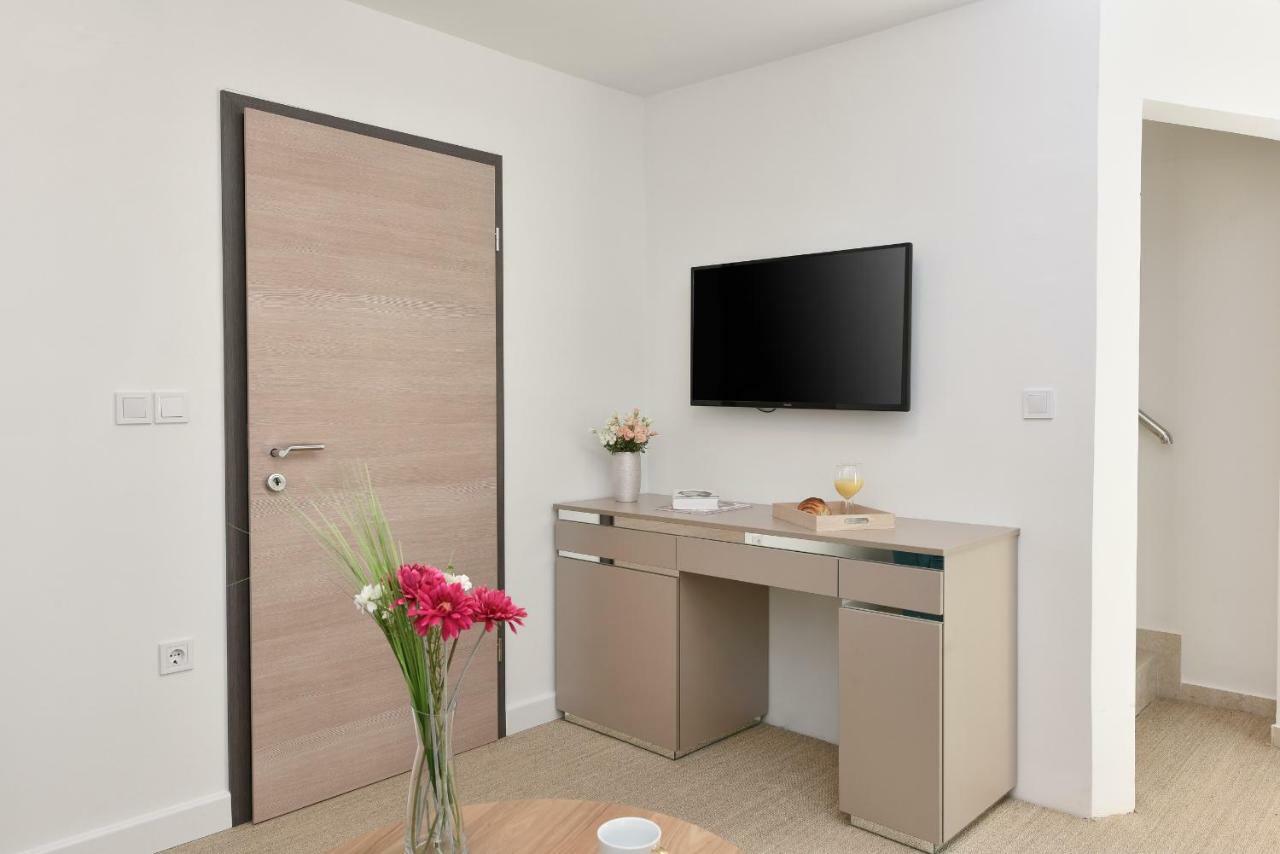 Harvey'S Luxury Rooms Ζαντάρ Εξωτερικό φωτογραφία
